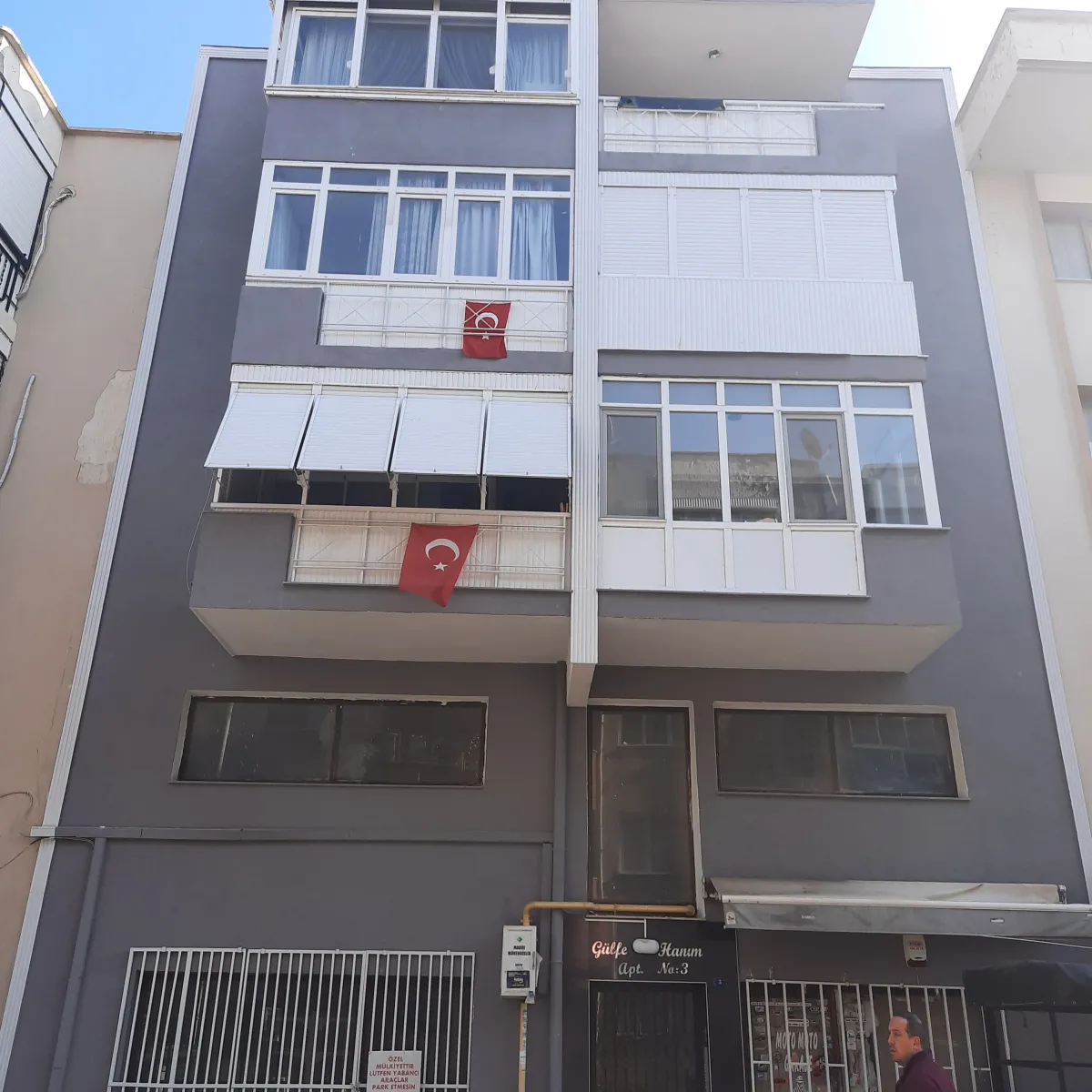 METRO 150m. F.ALTAYDA D.GAZLI, TADİLATLI ARA KAT 3+1 KİRALK DAİRE