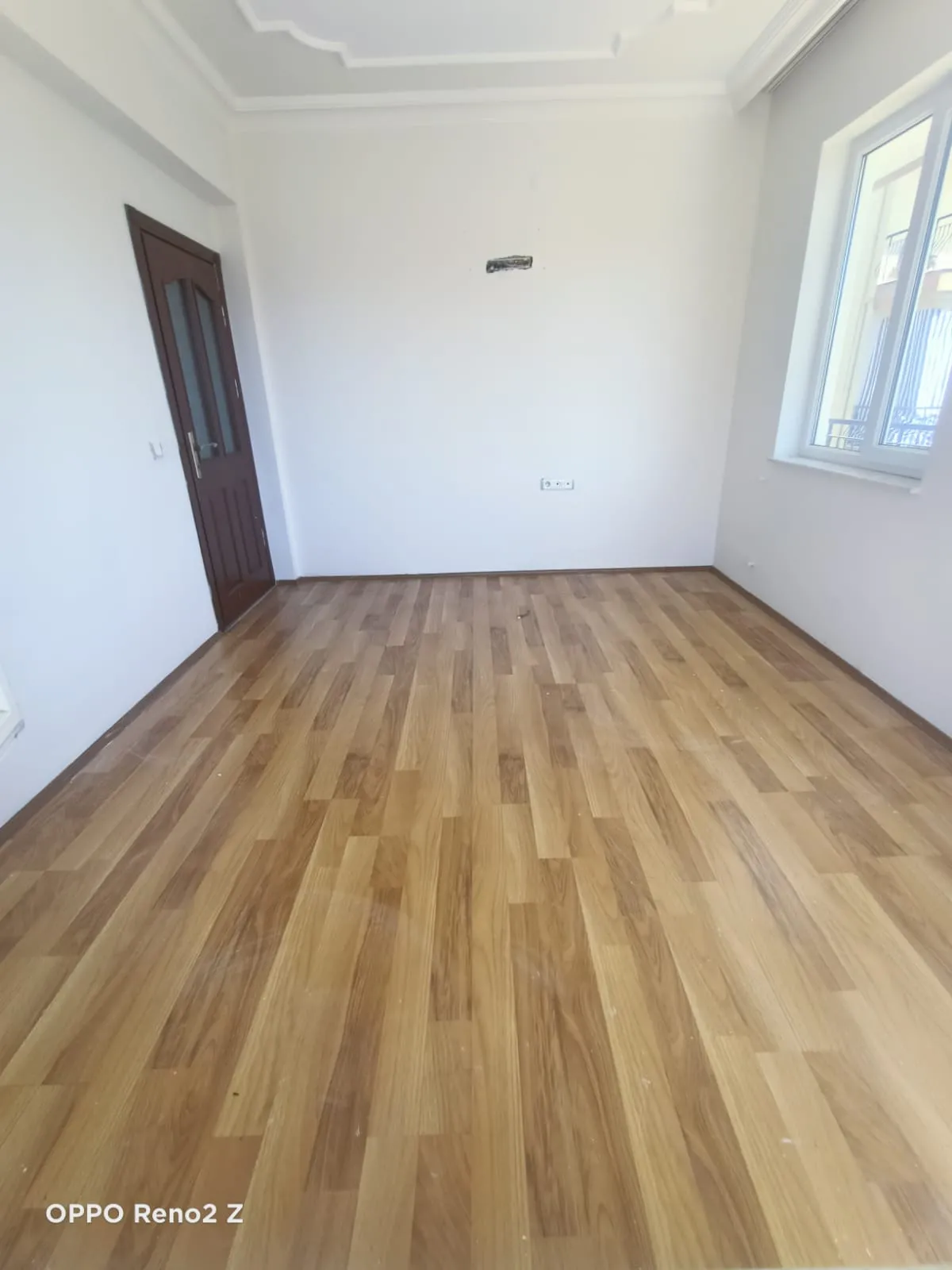 BOŞ KİRALIK OFM DÜNYOGÖZE COK YAKIN 3+1 DAİRE 2 KAT 140 m2