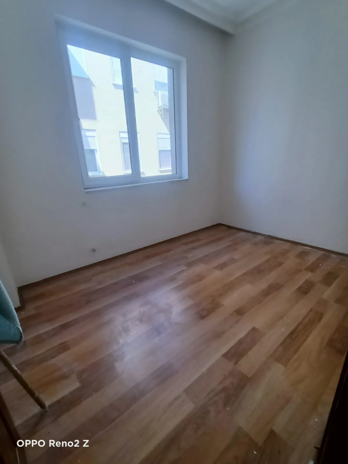 BOŞ KİRALIK OFM DÜNYOGÖZE COK YAKIN 3+1 DAİRE 2 KAT 140 m2