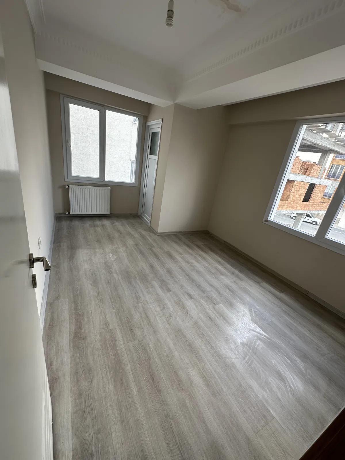ALTINŞEHİR YENİ BİNADA KİRALIK 2+1 ARA KAT DAİRE - Büyük 6