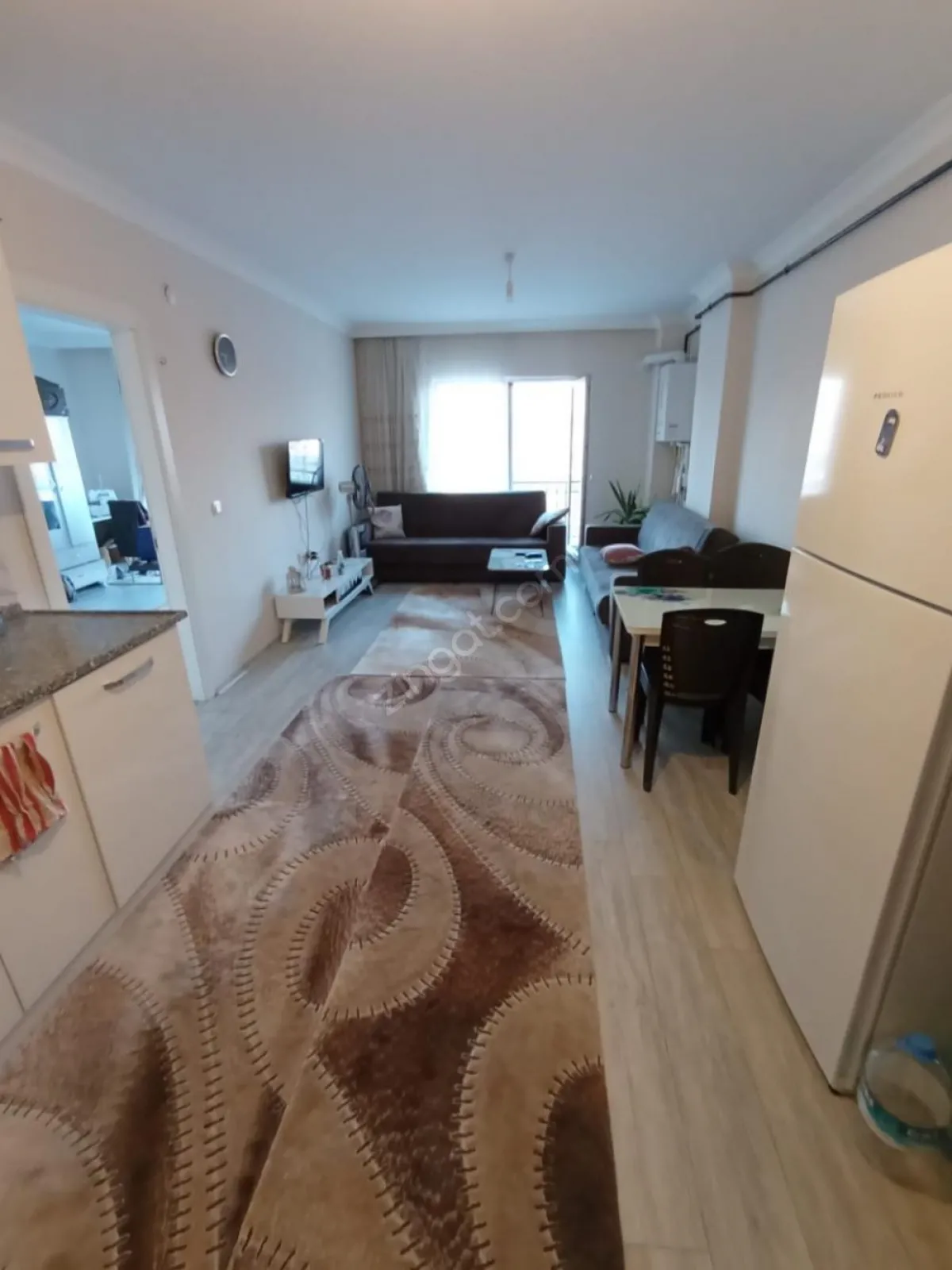 SATILIK 1+1 ARA KAT DAİRE  KİRACILI TAKASA AÇIK
