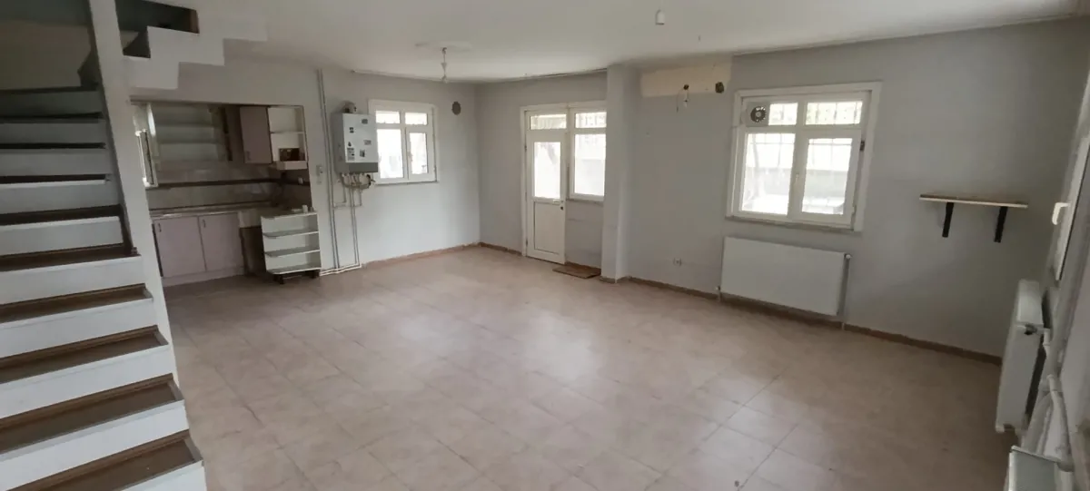 Asya Gayrimenkul'den Kumburgazda 500m² Arsa içinde villa kiralık - Büyük 8