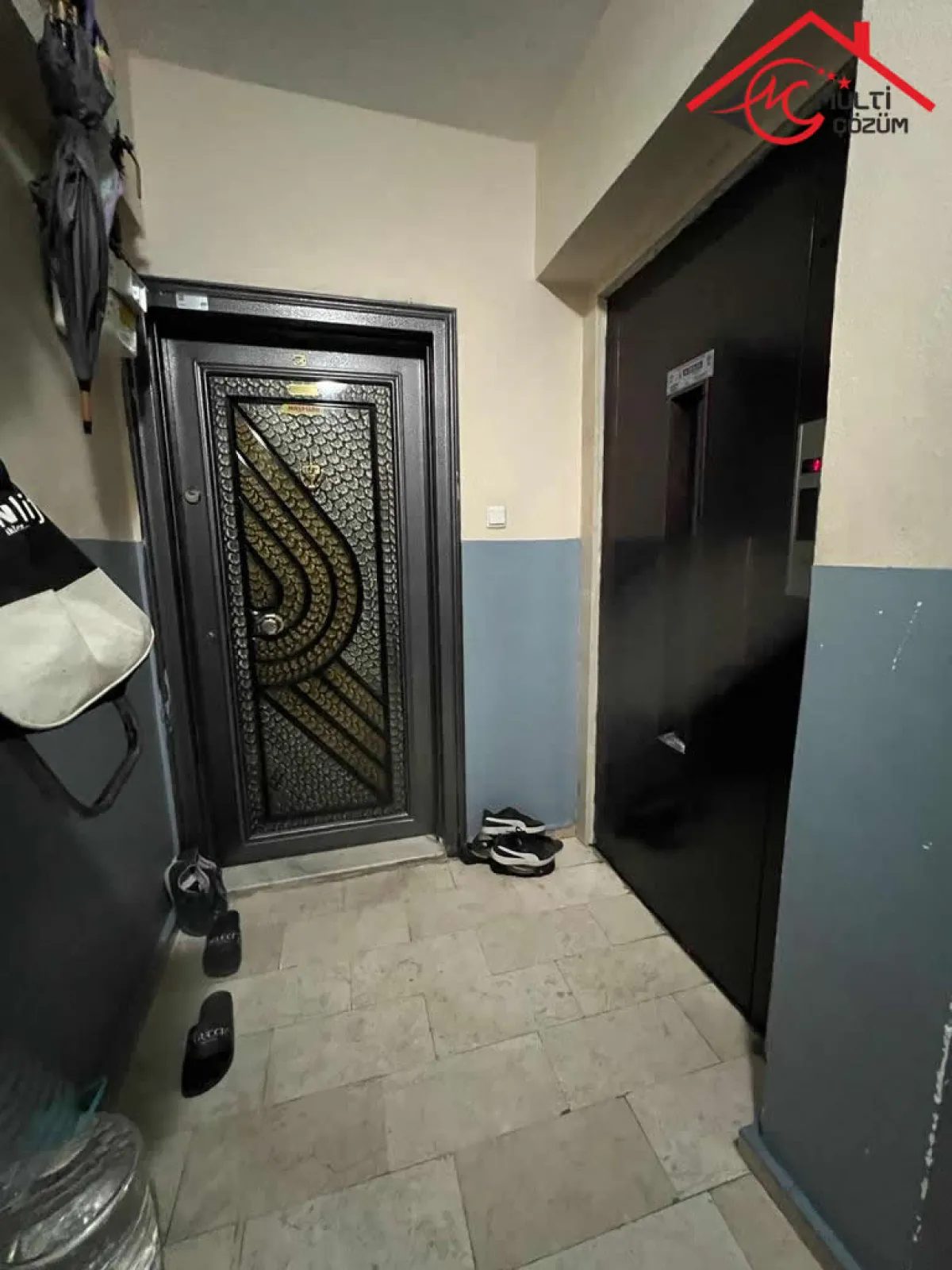 Yenibosna Hürriyet mahallesinde satılık 2+1 daire 13 yaşında - Büyük 20